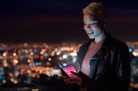 El Samsung Galaxy F hace acto de presencia en un video promocional filtrado de Samsung