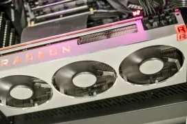 La AMD Radeon VII ya está con nosotros, os mostramos las primeras fotos