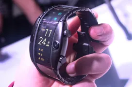 Nubia sorprende con un Smartphone flexible que se coloca en la pulsera como un smartwatch