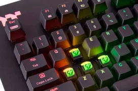 Thermaltake dota de interruptores Razer Green a su teclado gaming Level 20 RGB