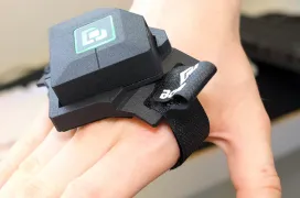 CapLab nos enseña como funciona su wearable BCON para controlar los juegos con manos y pies