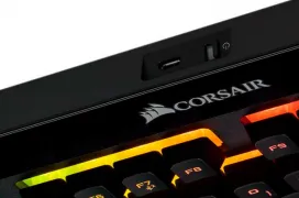 El Corsair K57 RGB Wireless ofrece hasta 200 horas de autonomía y es compatible con el software iCUE