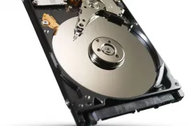 Seagate sigue apostando fuerte por los discos duros HDD e introducirá unidades de 50 TB para el 2026