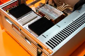 Un AMD EPYC 7551 de 32 núcleos y una RTX 2070 disipados de manera completamente pasiva en el nuevo PC de TureMetal