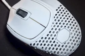 Cooler Master rediseña su ratón gaming Spawn para reducir su peso a la mitad