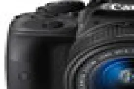 Canon presenta la EOS 100D, una cámara reflex de pequeño tamaño
