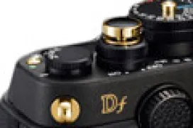 Nikon anuncia una edición limitada de su cámara Black DF con partes en oro