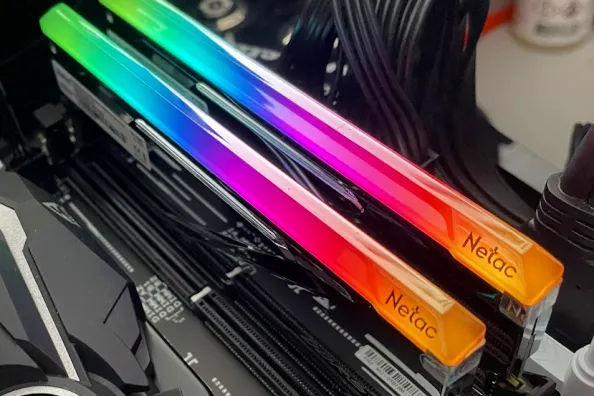 Netac Z RGB DDR5 7200 32GB C34 Review
