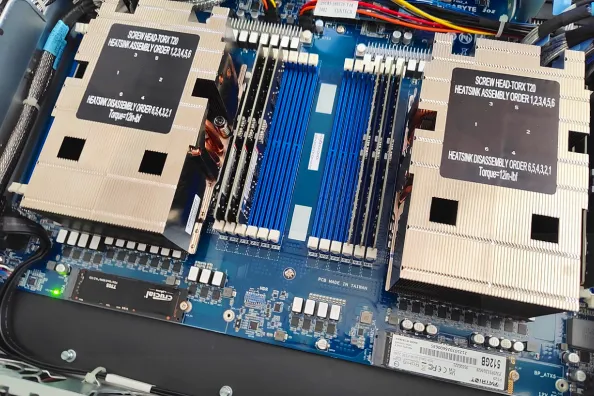 Gigabyte Rack Server R283-Z96-AAE1