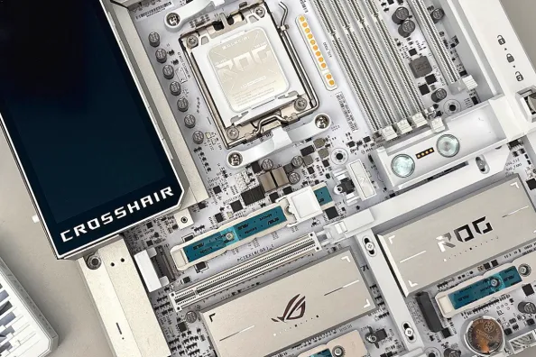 ASUS ROG CROSSHAIR X870E GLACIAL Review