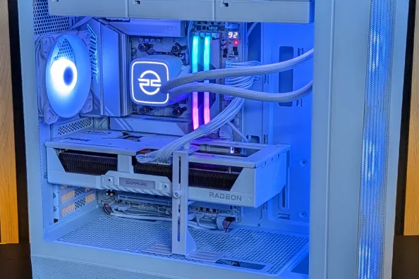 PCSpecialist Topaz Ultra R Review: el PC con el mejor procesador gaming y un SSD que vuela a 14,7 GB/s