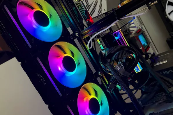 Arctic BioniX P12 A-RGB Review, mismo rendimiento que el P12 Pro con ARGB y montaje sin cables