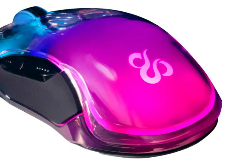 Carcasa transparente e iluminación RGB en el ratón Newskill Lycan de hasta 16000 DPI