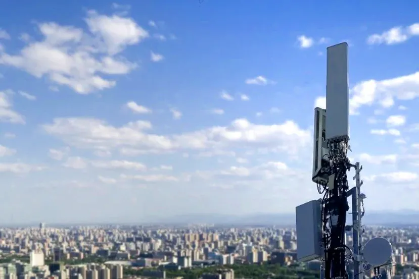 La FCC crea las normas para que los teleoperadores reemplacen equipamiento de Huawei y ZTE
