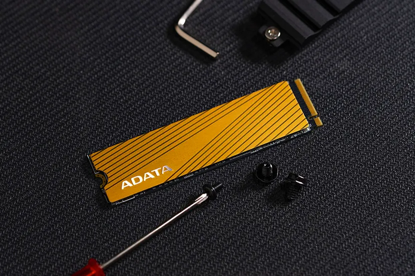 Los nuevos SSD ADATA Falcon cuentan con velocidades de hasta 3100MB/s y hasta 2TB de capacidad