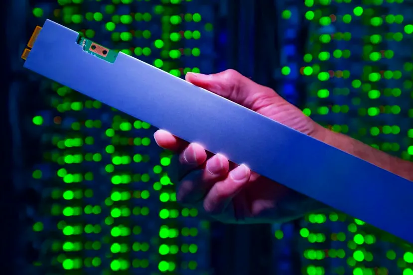 Las nuevas unidades SSD de Intel se describen como las más densas del mundo con 32TB de capacidad