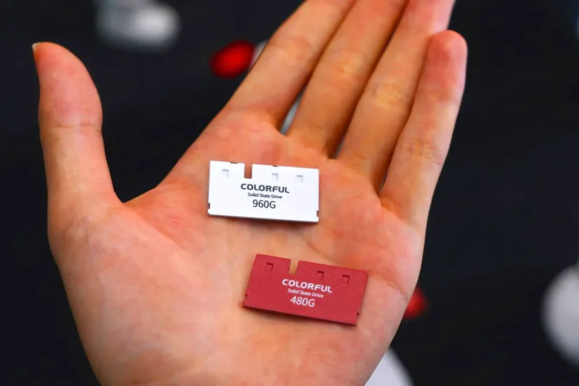 Colorful presenta el SSD más pequeño de la industria con una longitud de tan solo 17mm