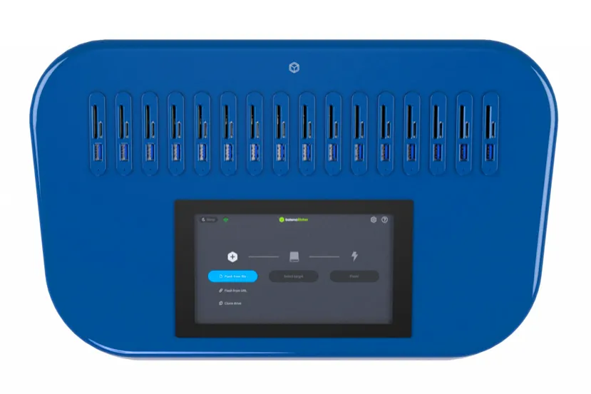 El EtcherPro nos permite clonar la misma imagen a 16 tarjetas SD o dispositivos USB a la vez