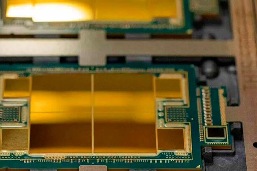 Los Intel Sapphire Rapids podrán llegar a los 3,3 GHz con un TDP de 420W
