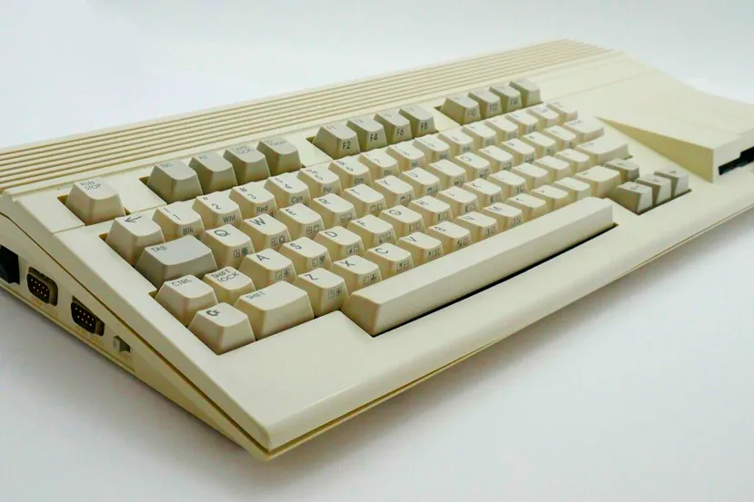 Un prototipo de la Commodore 65 aparece en subasta por más de 25.000 euros