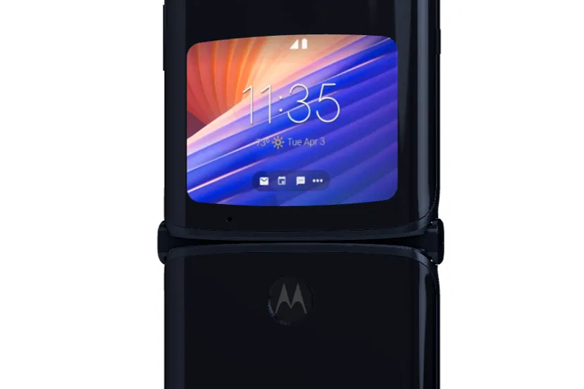 A new video of the Motorola Razr 3 shows a larger external screen