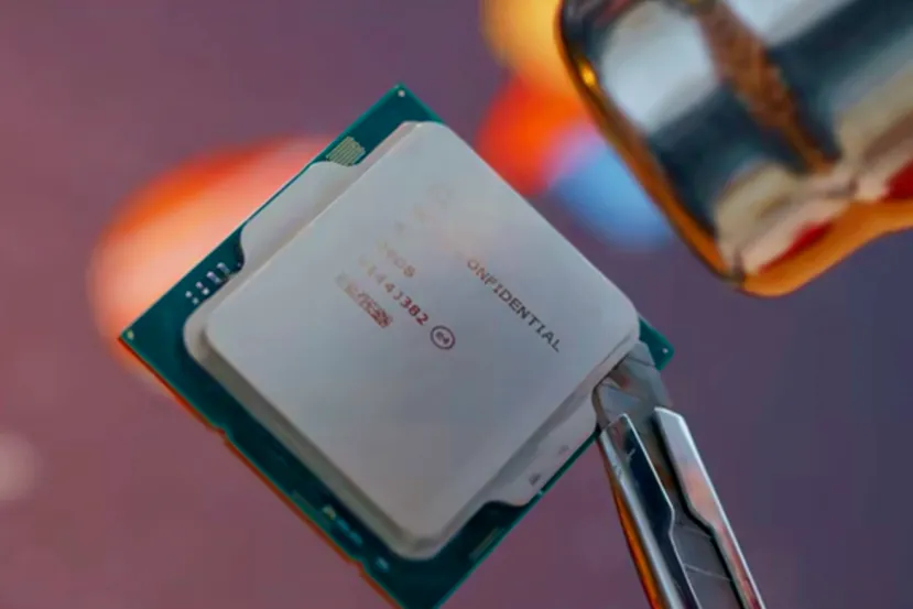 Eliminan el IHS de un Intel Core i9-13900 dejando ver el troquel interior de 257 mm2