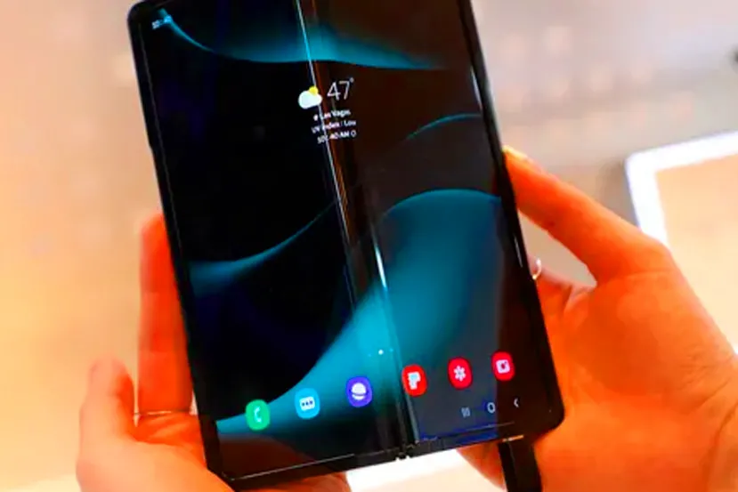 Samsung ha mostrado su nueva pantalla flexible de 360º que puede estar presente en el próximo Galaxy Z Fold 5