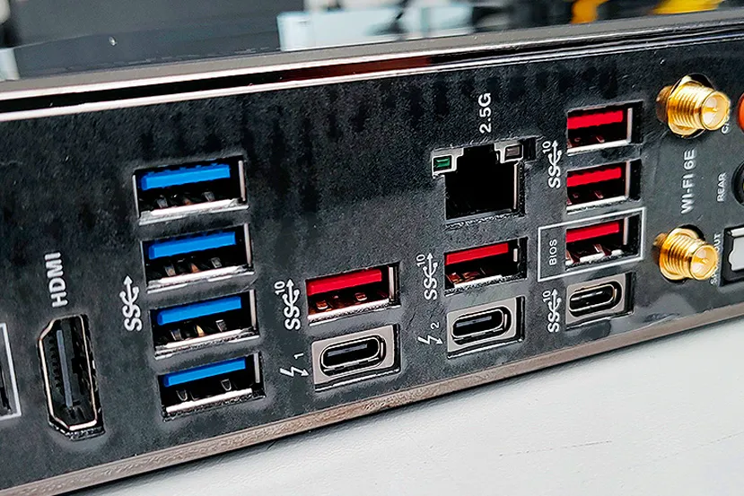 Los controladores Ethernet de 2.5 Gbps Intel I226-V sufren de micro cortes