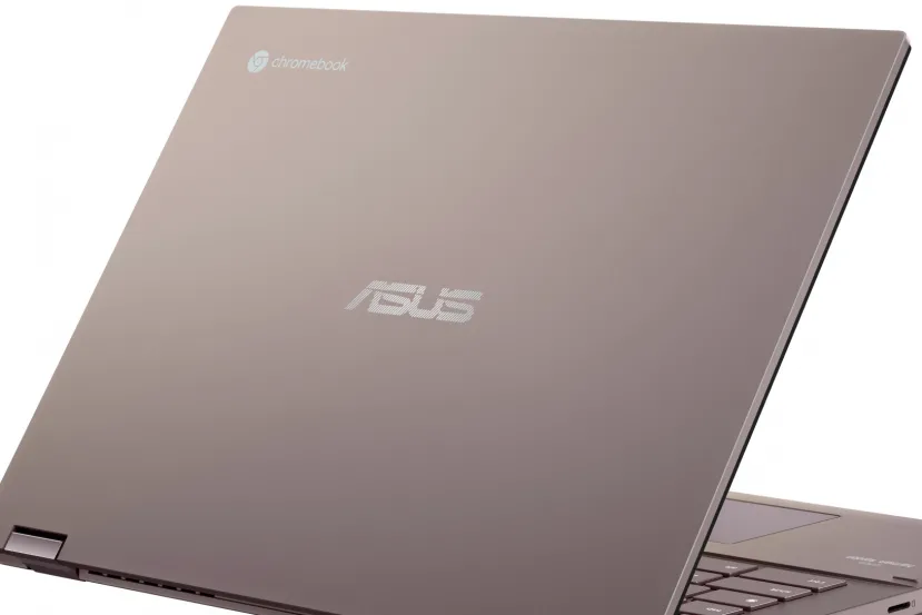 ASUS presenta el Chromebook CM34 Flip, con un AMD Ryzen 5 7520C, pantalla de 14" táctil y bisagra 360