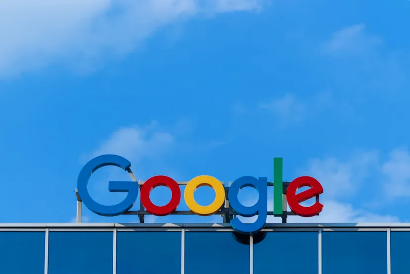 Google emborrona las imágenes explicitas por defecto en sus resultados de búsqueda