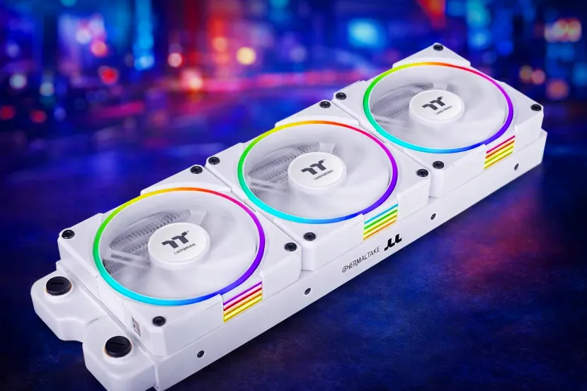 Thermaltake renueva sus ventiladores TS EX RGB con sensor de temperatura integrado, conexión magnética y versiones de 120 y 140 mm