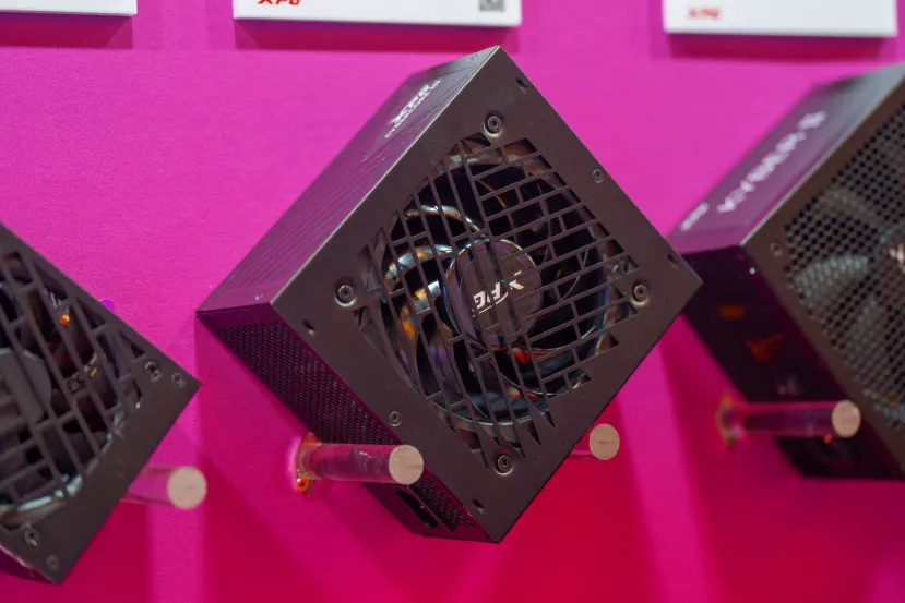 XPG refuerza su catálogo de fuentes en el CES 2026 con la PYMCORE SFX de 1000 W y la CYBERCORE III de 1200 W