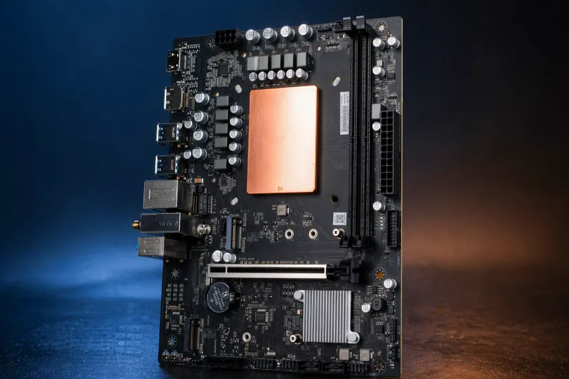 Colorful lanza una placa MoDT con un Core i9 13900HX de 24 núcleos soldado de serie