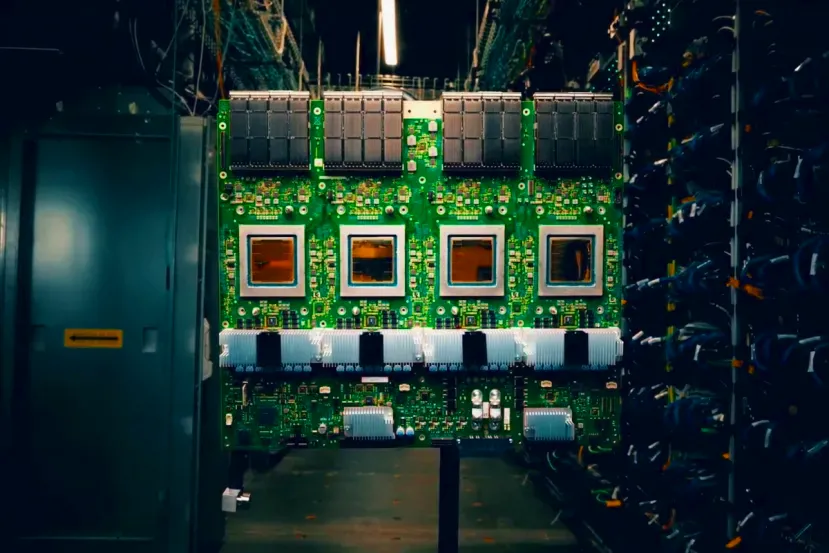 Google estaría desarrollando un chip especializado para Gemini capaz de multiplicar la eficiencia de sus TPU