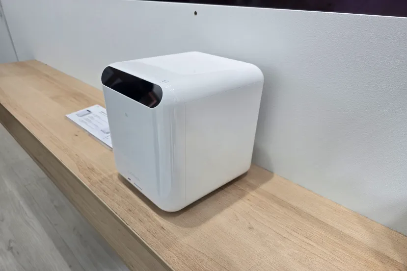 Ugreen lanza el ecosistema HomeAgent con IA local y un concentrador con chip NVIDIA de 9.999 dólares