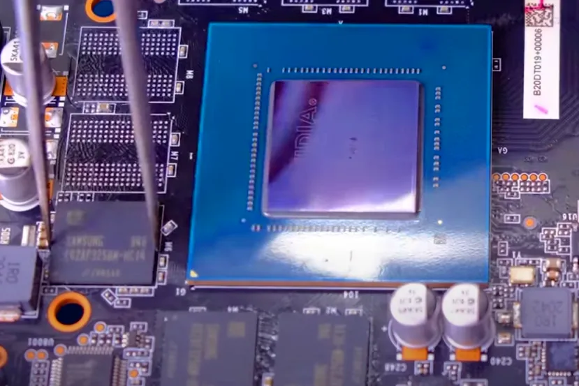 Un modder crea una RTX 3070 de 16 GB sustituyendo los chips de memoria GDDR6