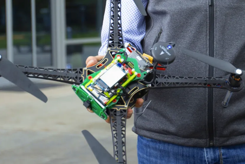 Qualcomm Flight RB5 : La primera plataforma para drones autónomos con IA y 5G