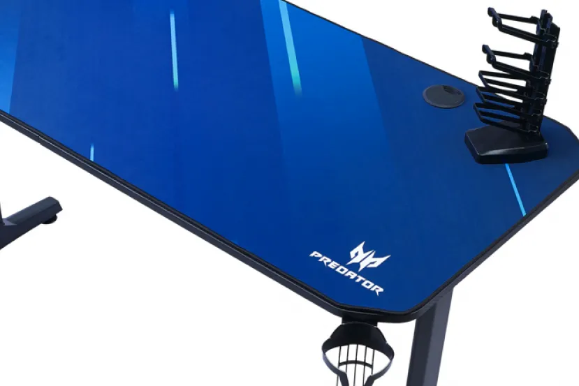 Nueva mesa gaming Acer Predator PGD110 con superficie de alfombrilla