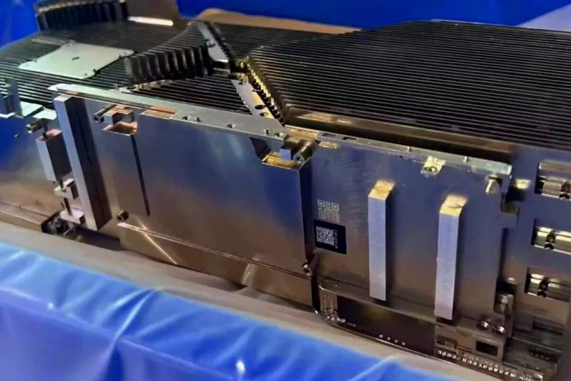 Images of a heatsink for an NVIDIA 900W GPU appear