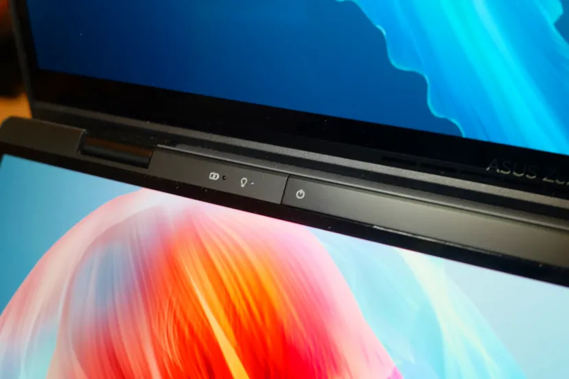 Nuevo portátil ASUS ZenBook Duo 2024 con dos pantallas de tamaño completo y procesadores Intel Core Ultra 9