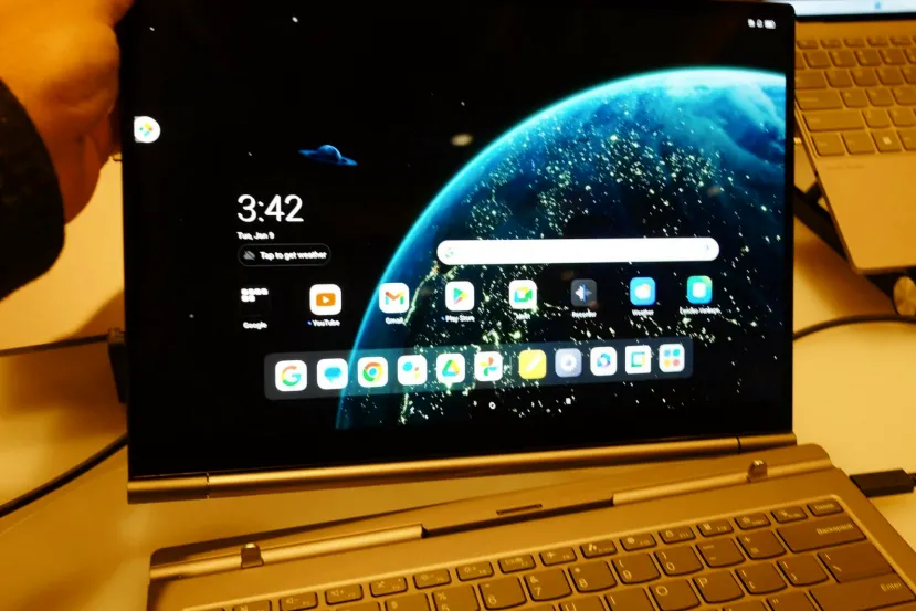 Lenovo sorprende con su híbrido ThinkBook Plus G5 : El teclado es un pc con Windows y la pantalla es un tablet con Android