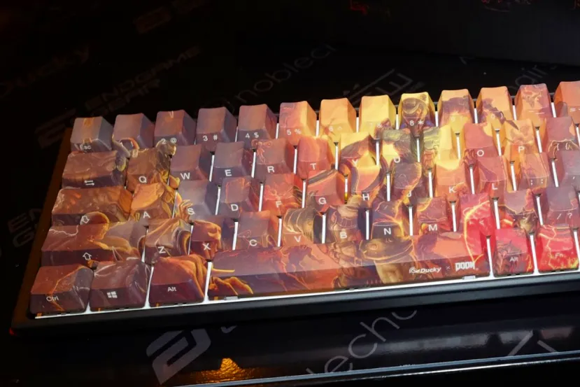 Ducky lanza un teclado mecánico con diseño del DOOM