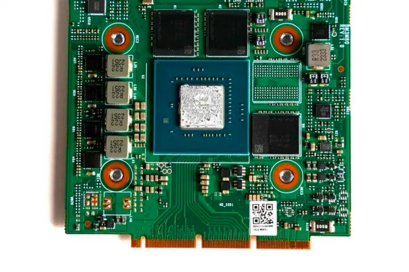 Lenovo ha diseñado un sistema para conectar una GPU dedicada a 3 ranuras M.2