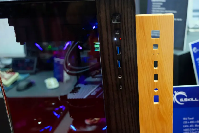 La caja G.Skill G351 tiene un frontal de madera intercambiable, vista panorámica y capacidad para 9 ventiladores