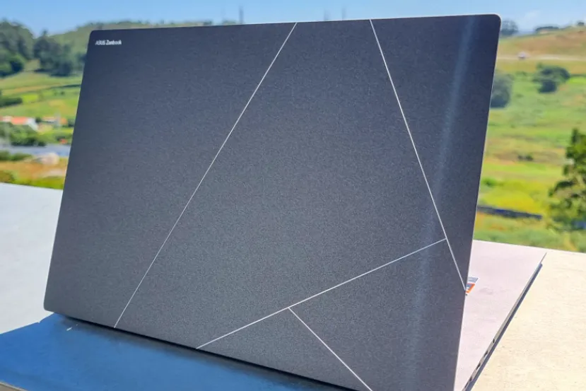 ASUS ZenBook S 16 UM5606 Review con AMD Ryzen AI 9 HX 370