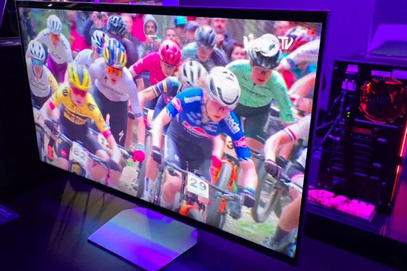 Samsung apuesta por el 3D sin gafas en sus monitores Odyssey 3D con hasta 37 pulgadas 4K