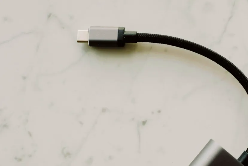 Ya está en vigor en la Unión Europea el cargador único USB-C en la mayoría de los dispositivos electrónicos 