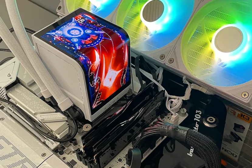 TRYX PANORAMA ARGB 360 White Review