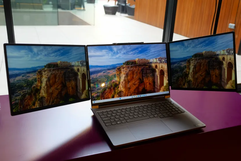 Lenovo Magic Bay Dual Display: Dos monitores externos para acoplar magnéticamente al portátil