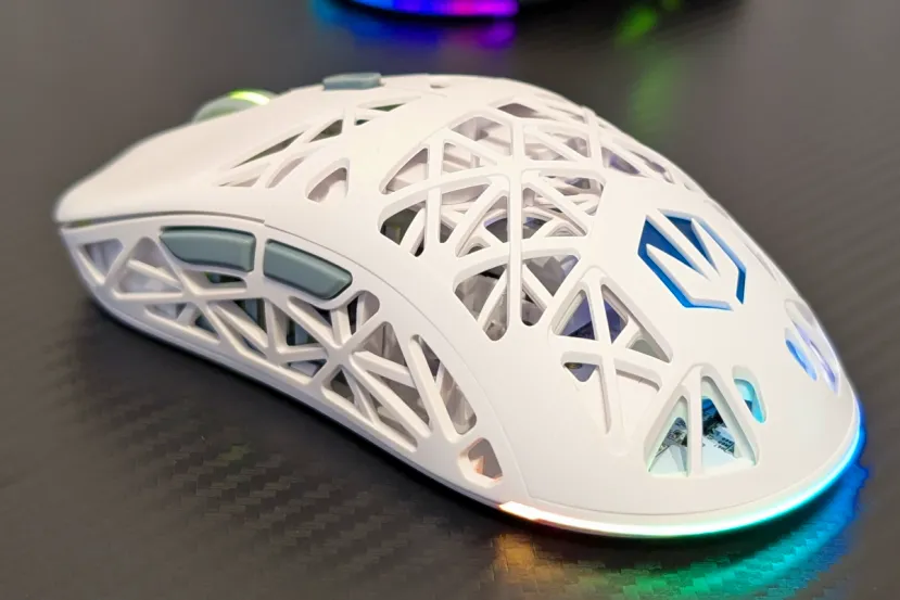 ENDORFY LIV Plus Wireless Onyx White Review